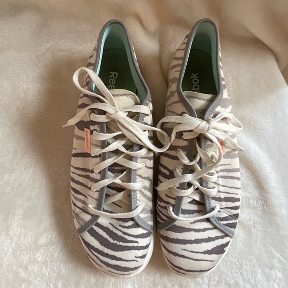 Reebok Skyscape Runaround Print sneaker size 7 - Picture 2 of 6